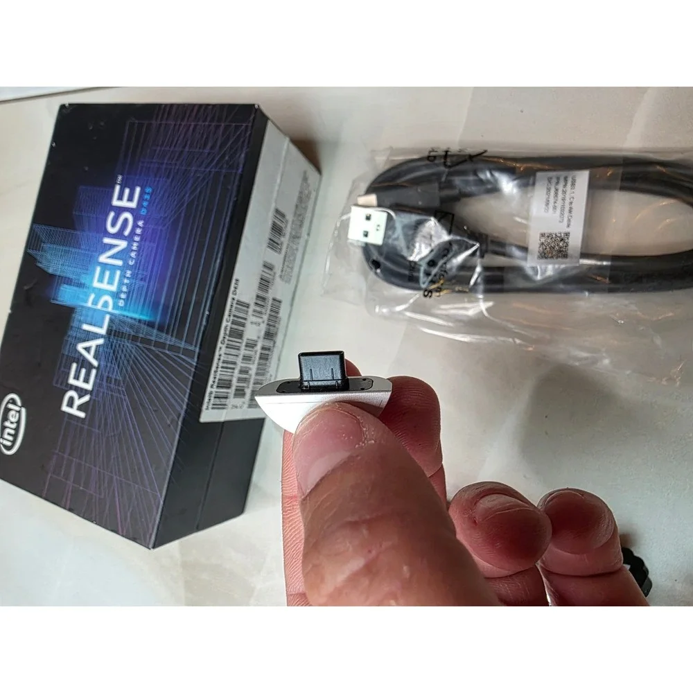 Intel RealSense Depth Camera D435 Accessories USB-C Cable Mini Tripod Box‎ W1
